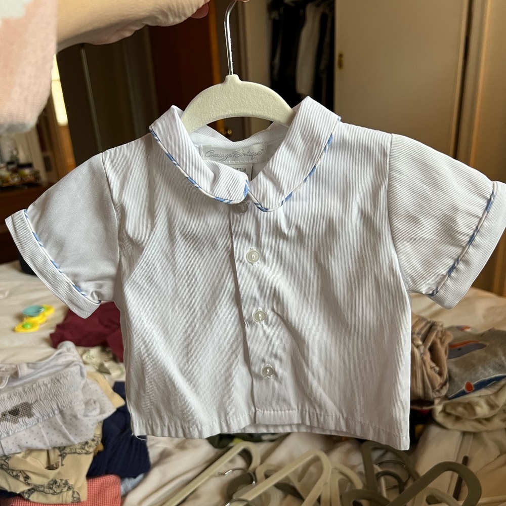 EUC carriage boutique white button down 0-3months with blue piping